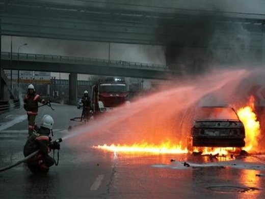  За ночь в Калининграде сгорели три автомобиля