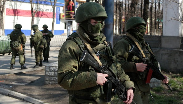 Командующий ВМС Украины и около 50 офицеров покинули территорию штаба флота в Севастополе